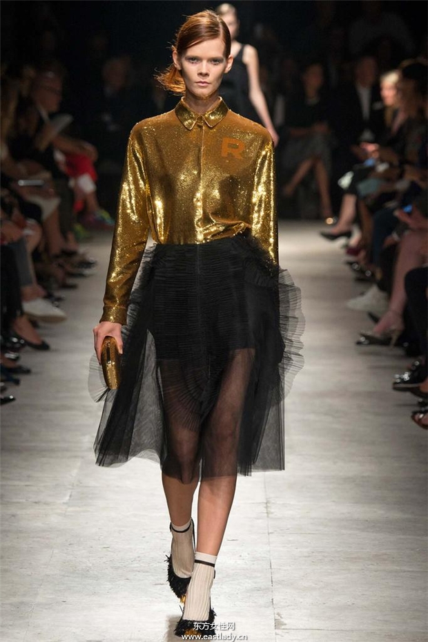 Rochas 2015春夏女裝流行發(fā)布