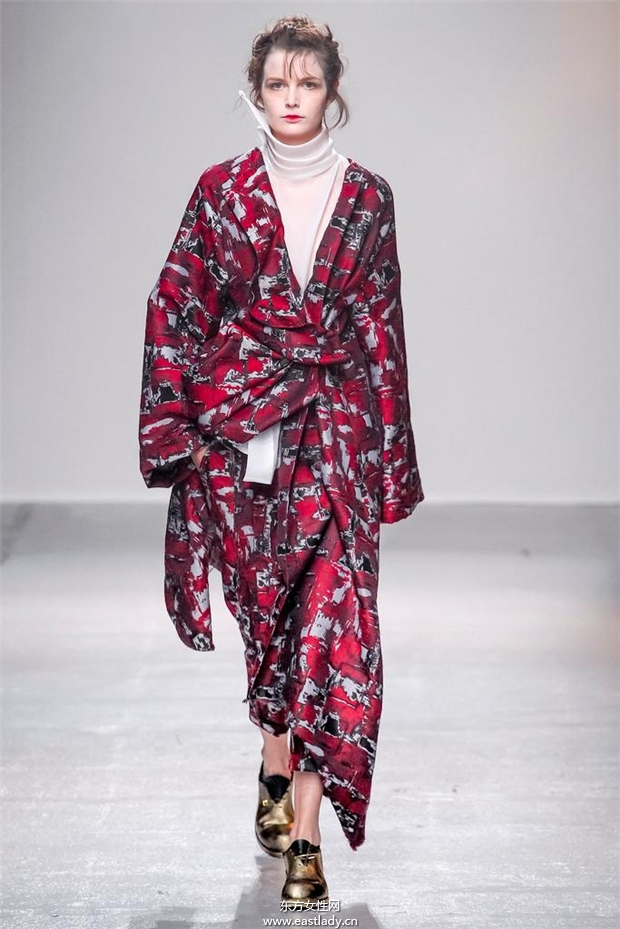 Aganovich 2015春夏女裝流行發(fā)布