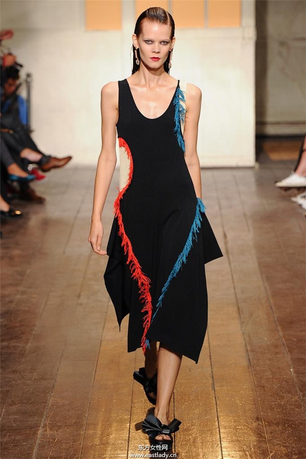 Cédric Charlier 2015春夏女裝流行發(fā)布