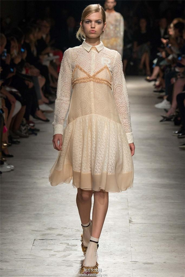 Rochas 2015春夏女裝流行發(fā)布