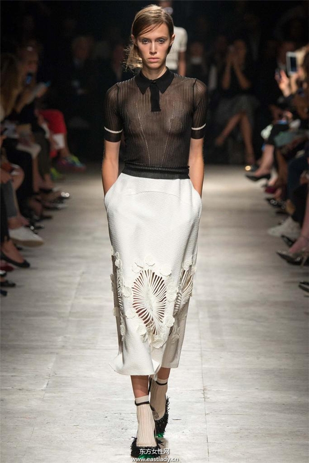 Rochas 2015春夏女裝流行發(fā)布