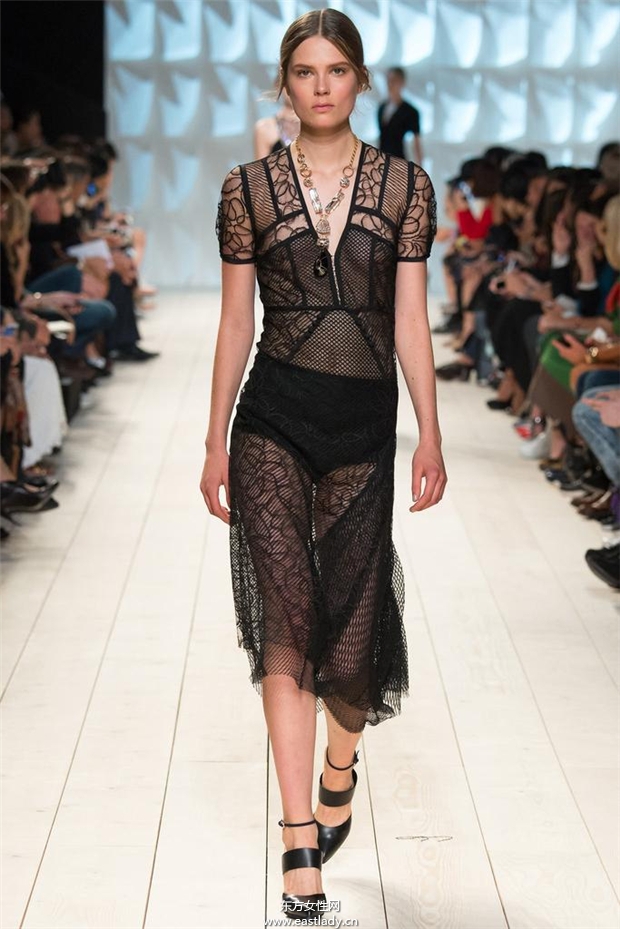 Nina Ricci 2015春夏女裝流行發(fā)布