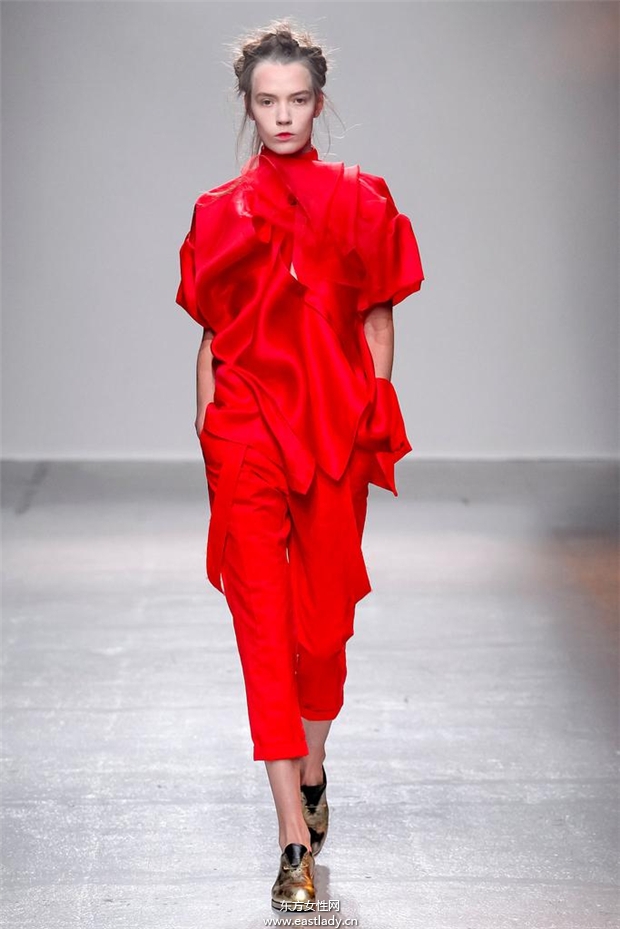 Aganovich 2015春夏女裝流行發(fā)布