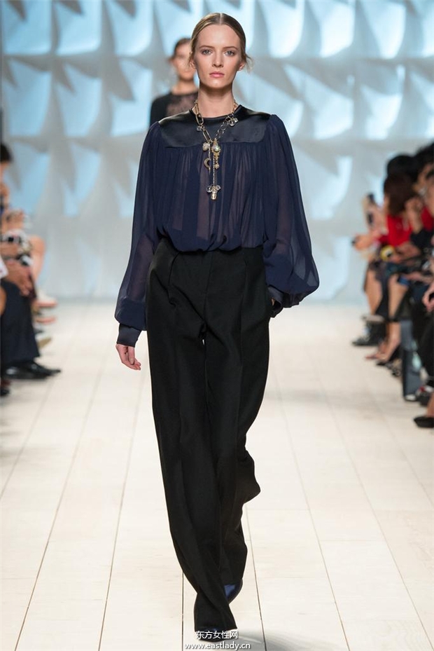 Nina Ricci 2015春夏女裝流行發(fā)布