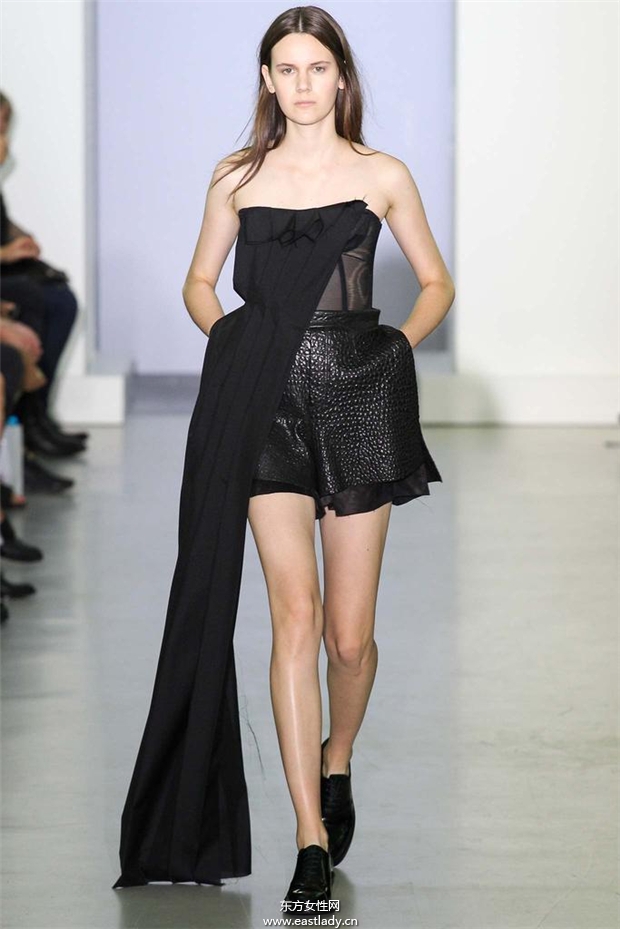 Yang Li 2015春夏女裝流行發(fā)布