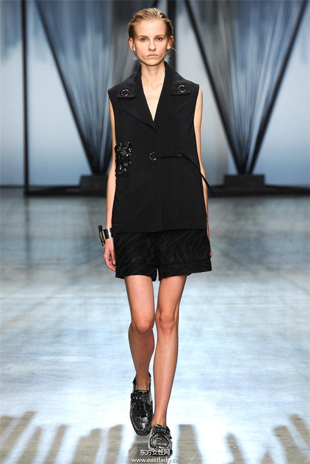 Damir Doma 2015春夏女裝流行發(fā)布