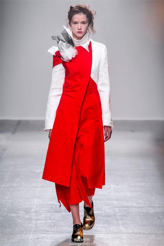 Aganovich 2015春夏女裝流行發(fā)布