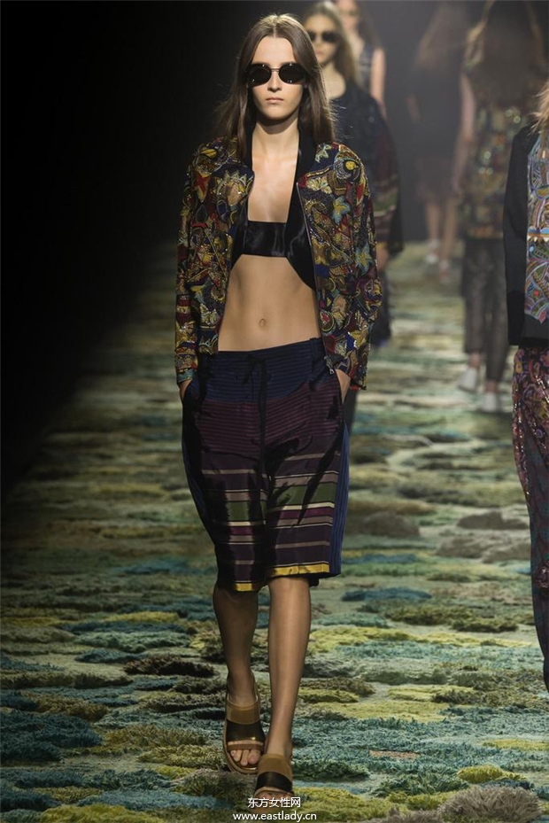 Dries Van Noten 2015春夏女裝流行發(fā)布