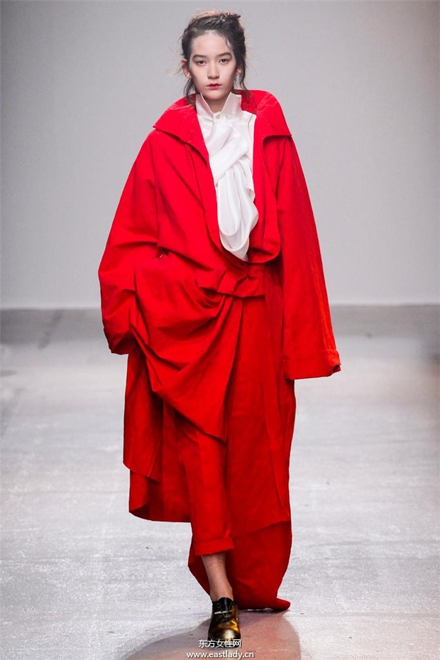 Aganovich 2015春夏女裝流行發(fā)布