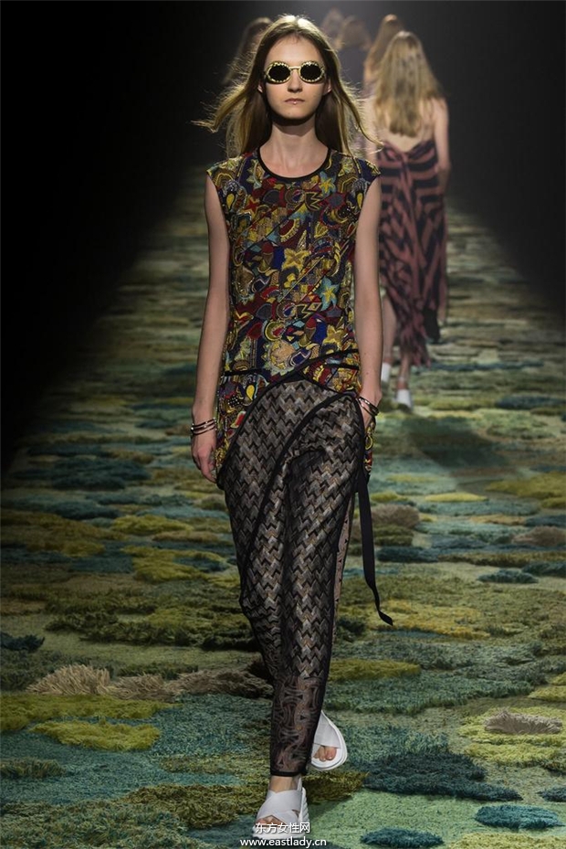 Dries Van Noten 2015春夏女裝流行發(fā)布