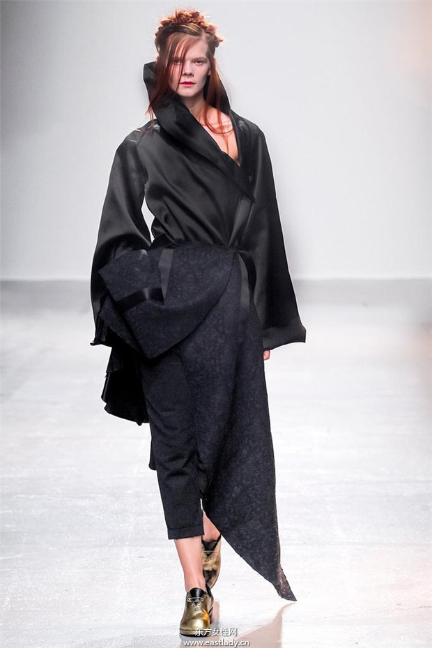 Aganovich 2015春夏女裝流行發(fā)布