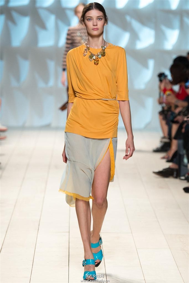 Nina Ricci 2015春夏女裝流行發(fā)布