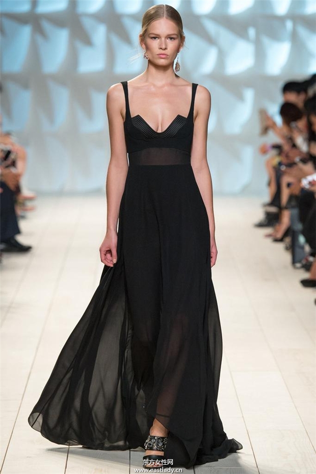 Nina Ricci 2015春夏女裝流行發(fā)布