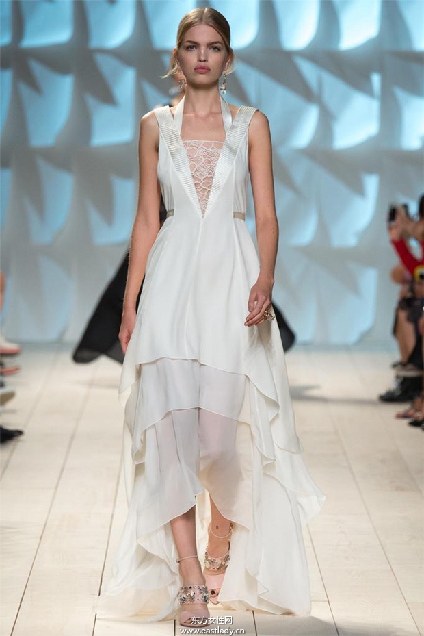 Nina Ricci 2015春夏女裝流行發(fā)布