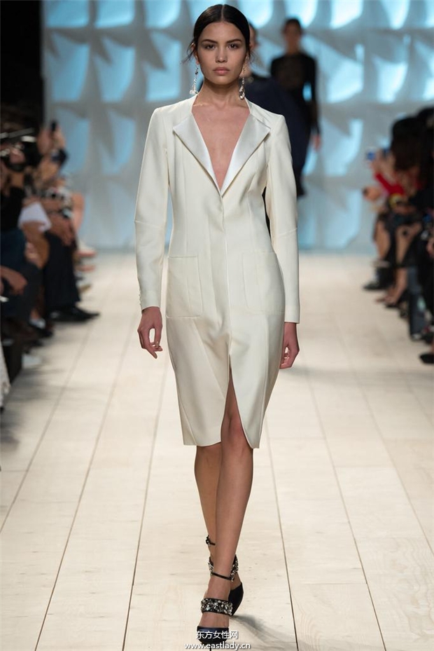 Nina Ricci 2015春夏女裝流行發(fā)布