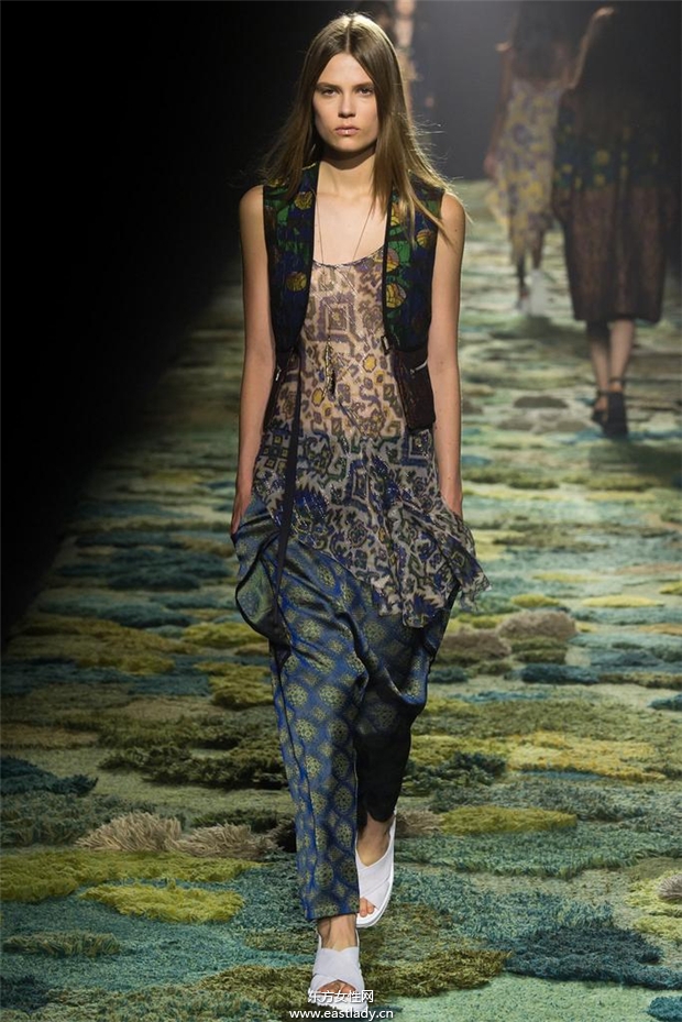 Dries Van Noten 2015春夏女裝流行發(fā)布