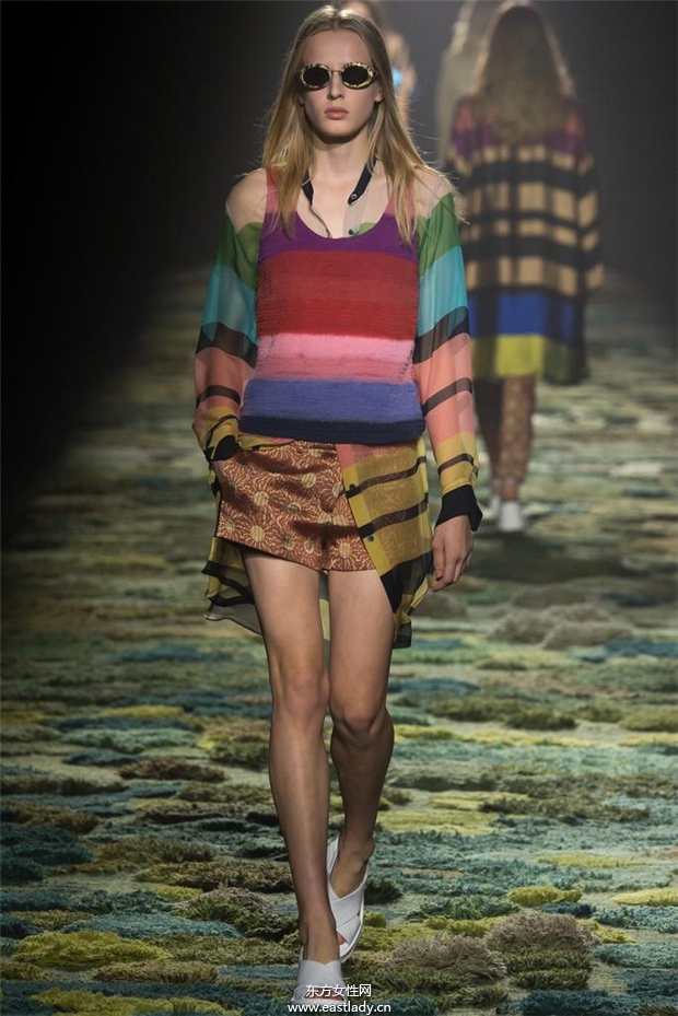 Dries Van Noten 2015春夏女裝流行發(fā)布