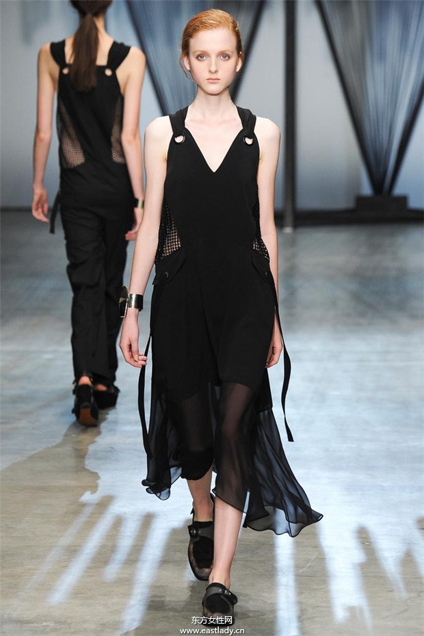 Damir Doma 2015春夏女裝流行發(fā)布