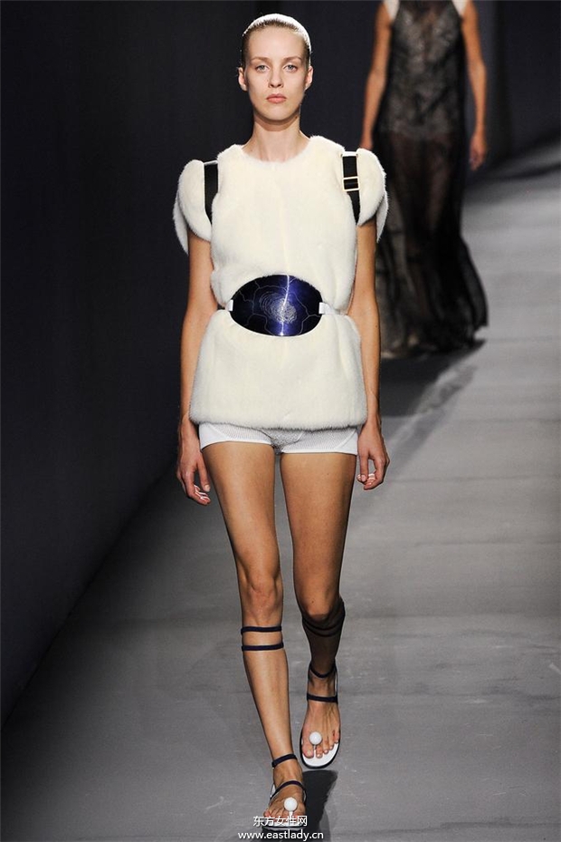 Vionnet 2015春夏女裝流行發(fā)布