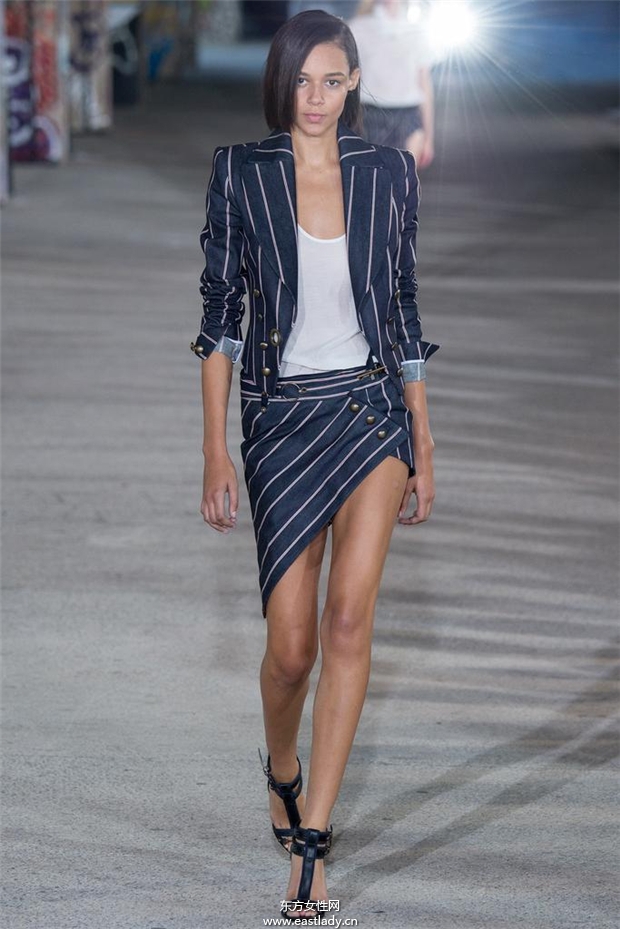 Anthony Vaccarello 2015春夏女裝流行發(fā)布