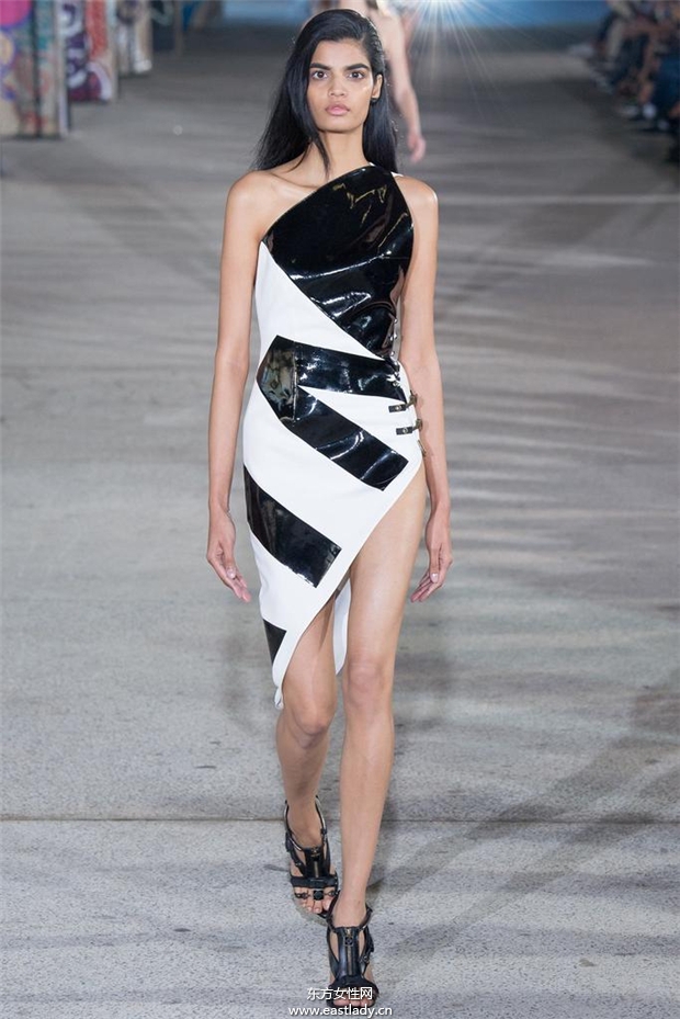 Anthony Vaccarello 2015春夏女裝流行發(fā)布