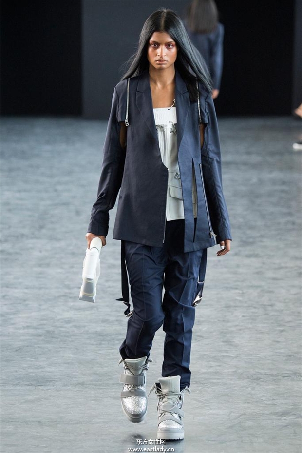 Hood by Air 2015春夏女裝流行發(fā)布