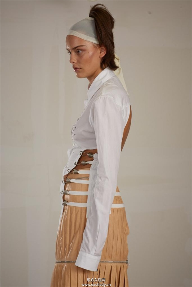 Hood by Air 2015春夏女裝流行發(fā)布