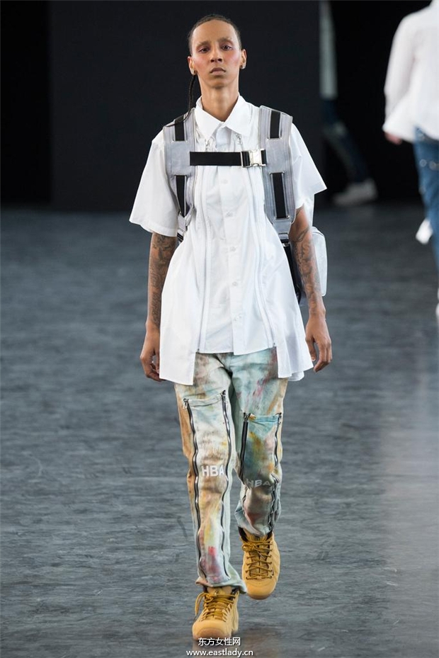 Hood by Air 2015春夏女裝流行發(fā)布