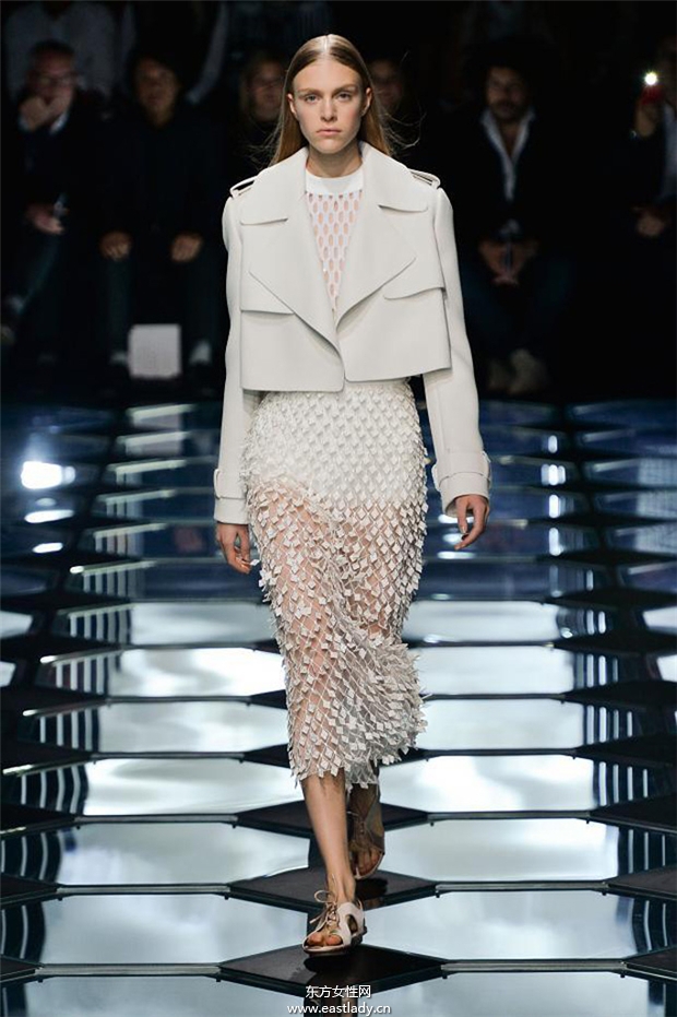 Balenciaga 2015春夏女裝流行發(fā)布