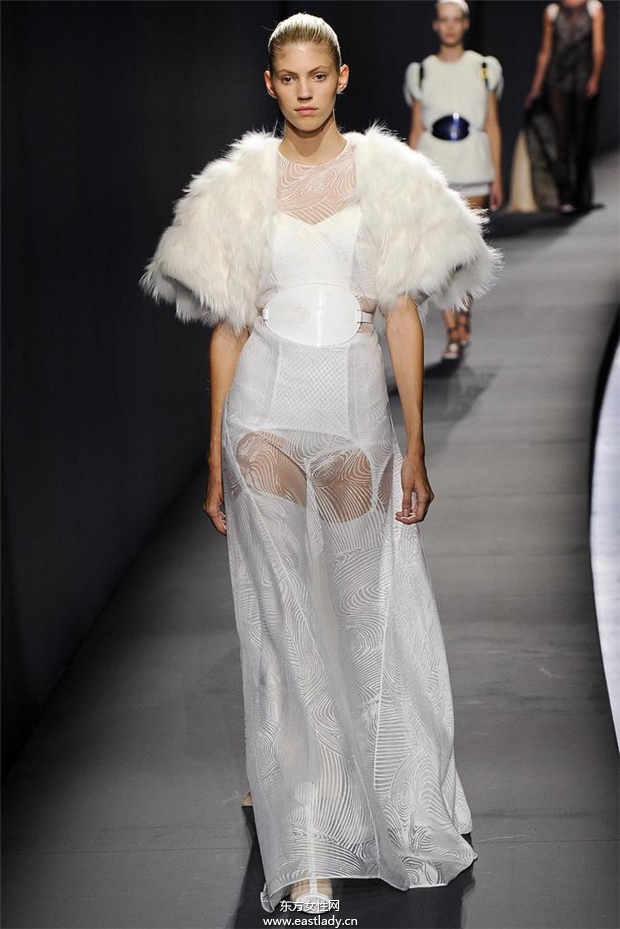 Vionnet 2015春夏女裝流行發(fā)布