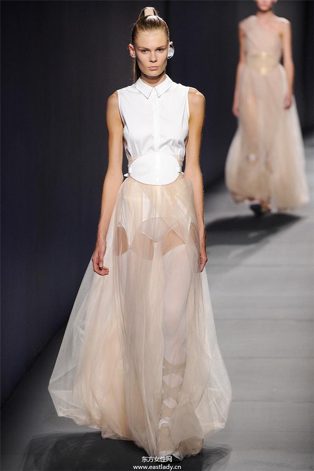 Vionnet 2015春夏女裝流行發(fā)布
