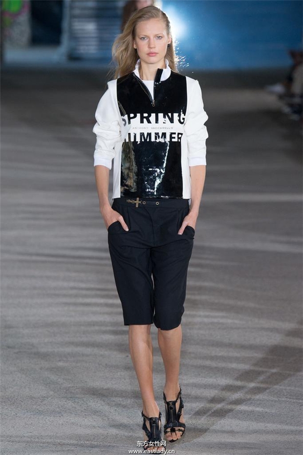 Anthony Vaccarello 2015春夏女裝流行發(fā)布