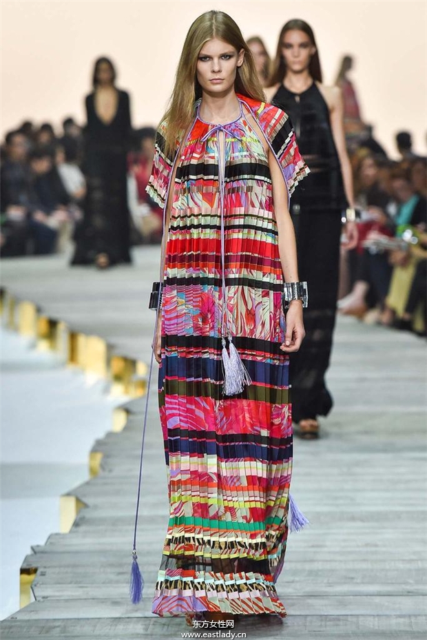 Roberto Cavalli 2015春夏女裝流行發(fā)布