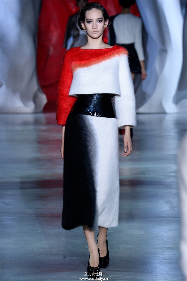 Ulyana Sergeenko 2014秋冬女裝高級(jí)定制發(fā)布