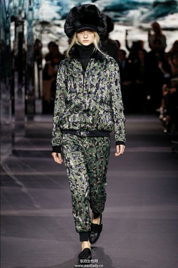 Moncler Gamme Rouge 2014秋冬女裝新品發(fā)布