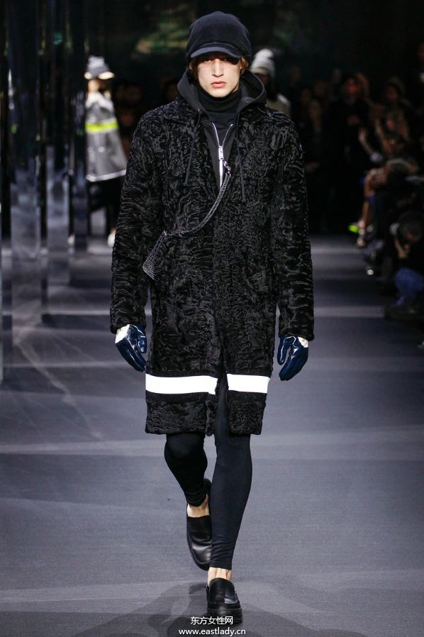 Moncler Gamme Rouge 2014秋冬女裝新品發(fā)布