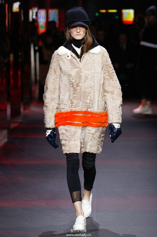 Moncler Gamme Rouge 2014秋冬女裝新品發(fā)布