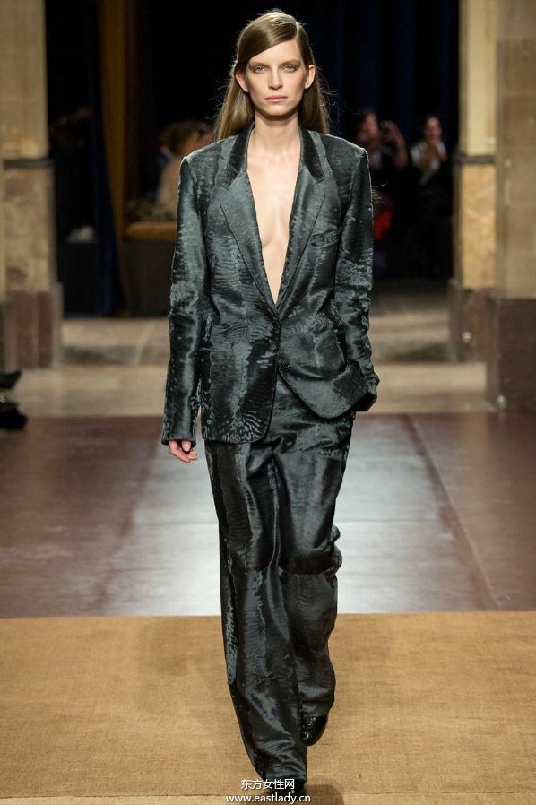 Hermès（愛馬仕）秋冬女裝時(shí)尚大片