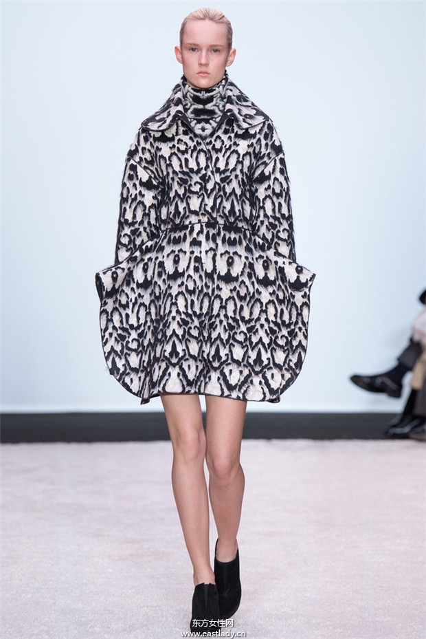 Giambattista Valli巴黎時裝周2014秋冬新品發(fā)布