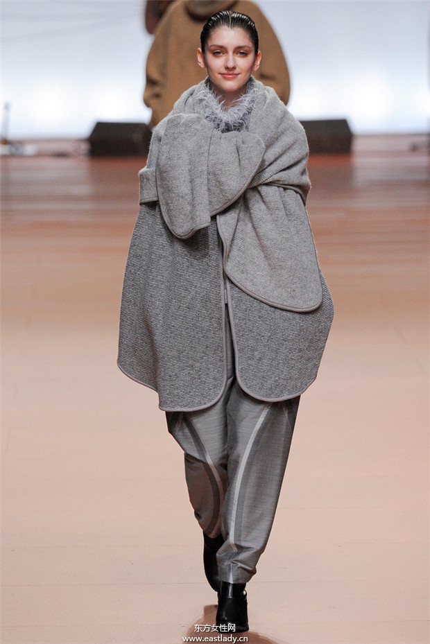 Issey Miyake巴黎時(shí)裝周2014秋冬新品發(fā)布