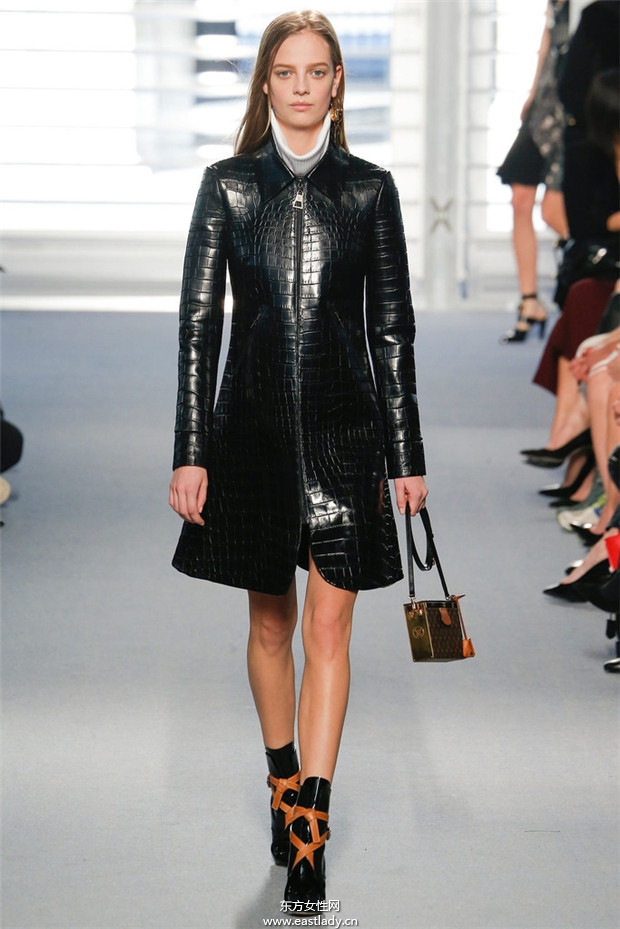 Louis Vuitton巴黎時(shí)裝周2014秋冬新品發(fā)布