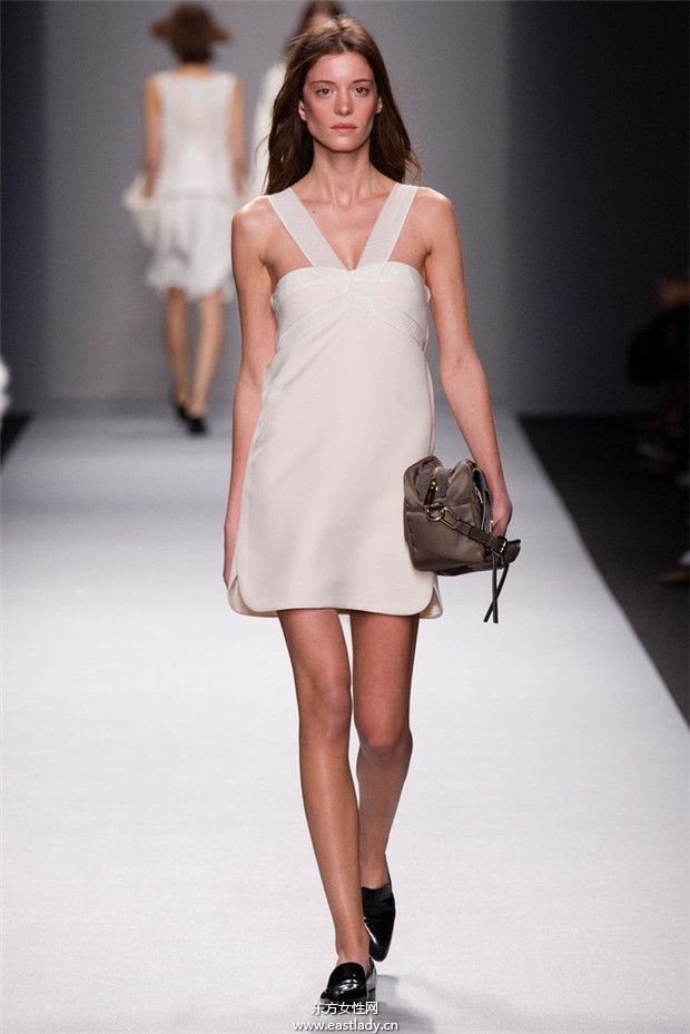 Vanessa Bruno巴黎時(shí)裝周2014秋冬新品發(fā)布