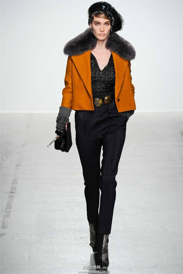 John Galliano巴黎時(shí)裝周2014秋冬新品發(fā)布