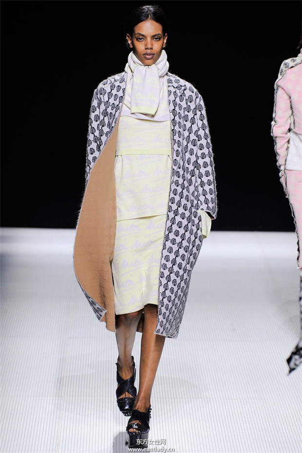 Sonia Rykiel巴黎時(shí)裝周2014秋冬新品發(fā)布