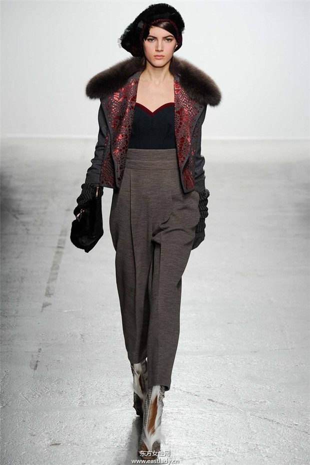 John Galliano巴黎時(shí)裝周2014秋冬新品發(fā)布