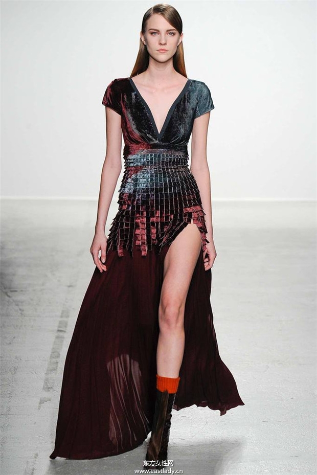 John Galliano巴黎時(shí)裝周2014秋冬新品發(fā)布