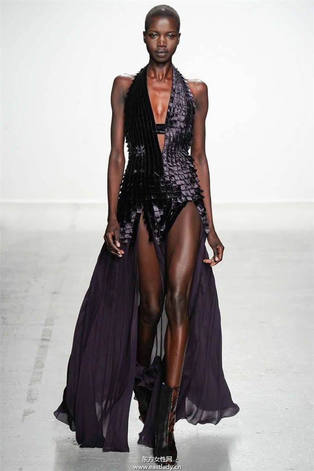 John Galliano巴黎時(shí)裝周2014秋冬新品發(fā)布