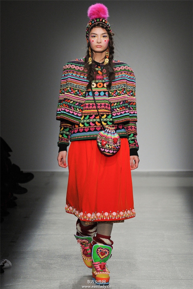 Manish Arora巴黎時(shí)裝周2014秋冬新品發(fā)布