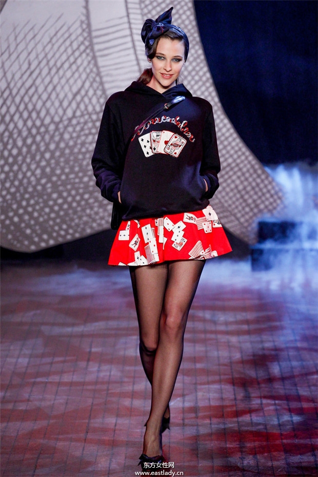 Olympia Le-Tan巴黎時(shí)裝周2014秋冬新品發(fā)布