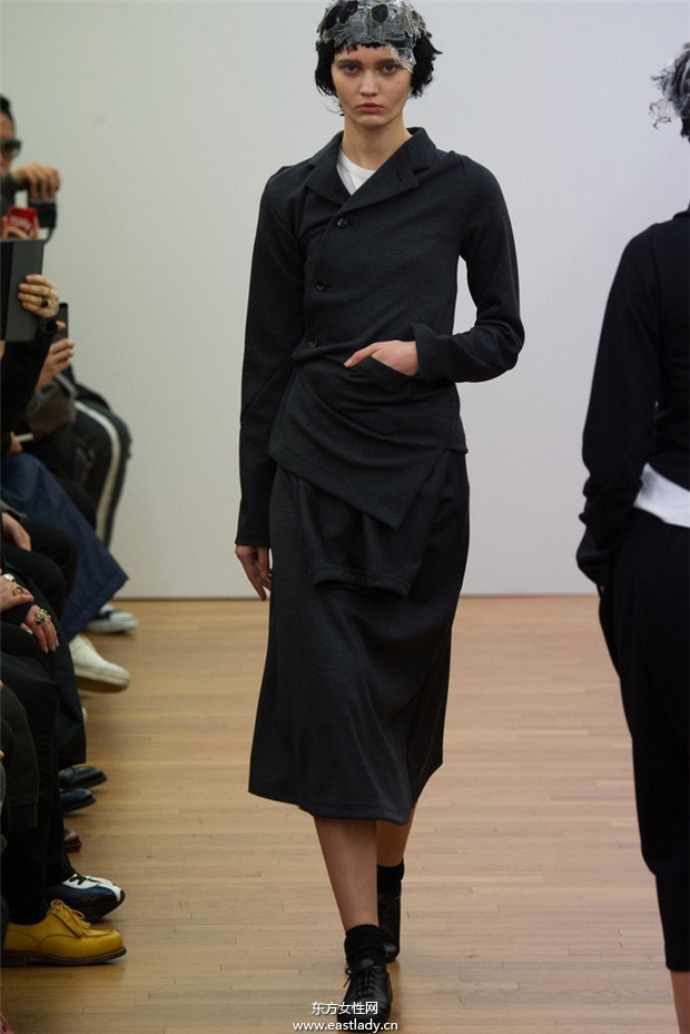 Comme des Gar&ccedil;ons巴黎時(shí)裝周2014秋冬新品發(fā)布